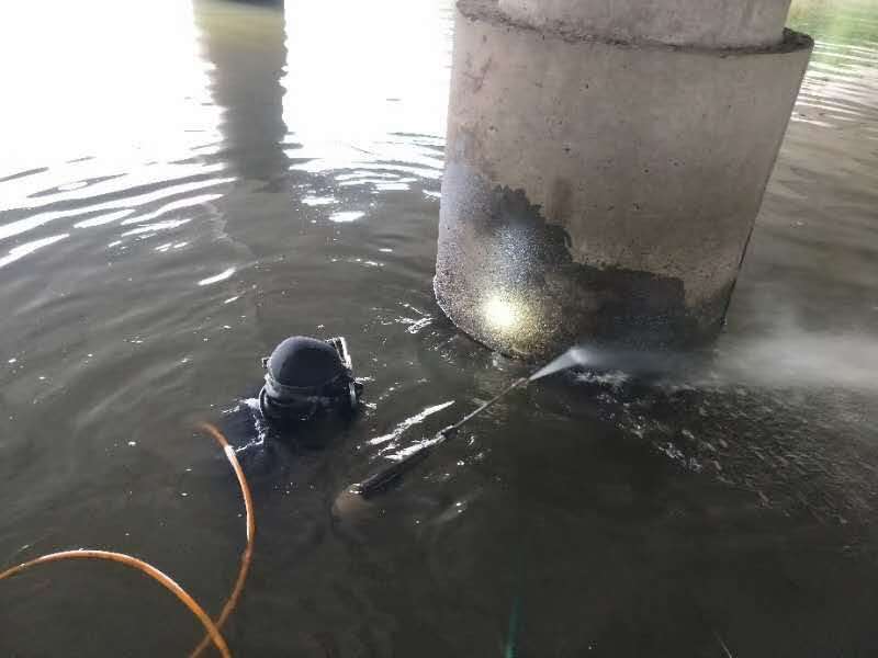 雷州桥墩套筒加固